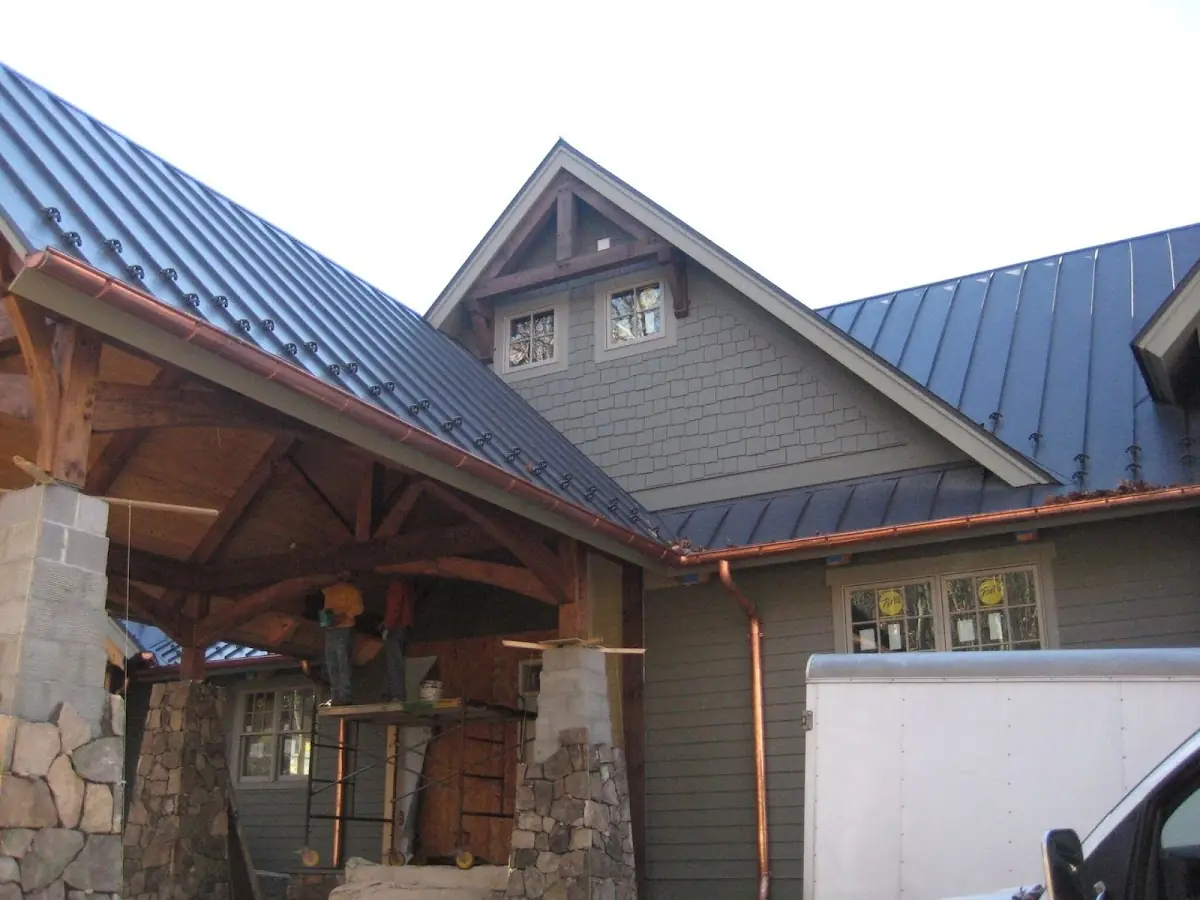 Craftsman Roofing team delivering quality roofing work in Mapledale